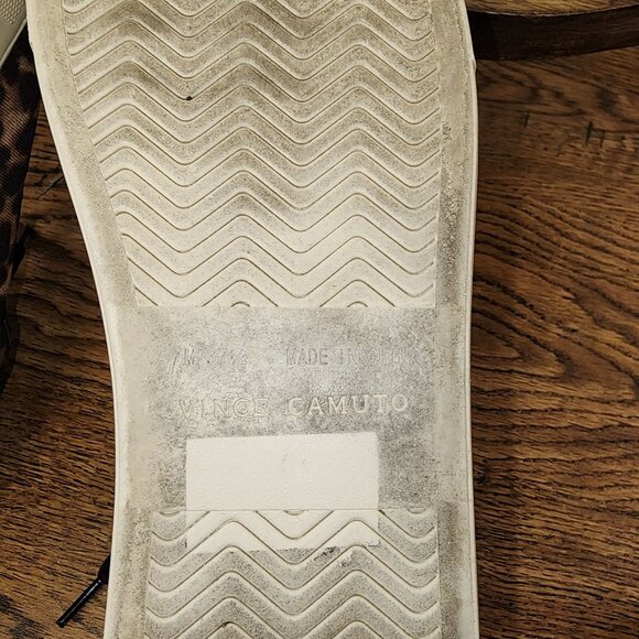 Leopard Print Vince Camuto Senile Lace Up Sneakers - Picture 5 of 7